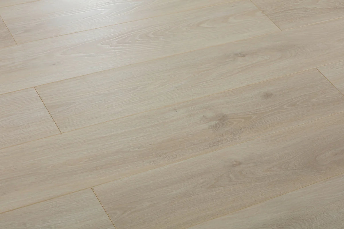 L156 12mm Light Natural Oak Premium Laminate flooring