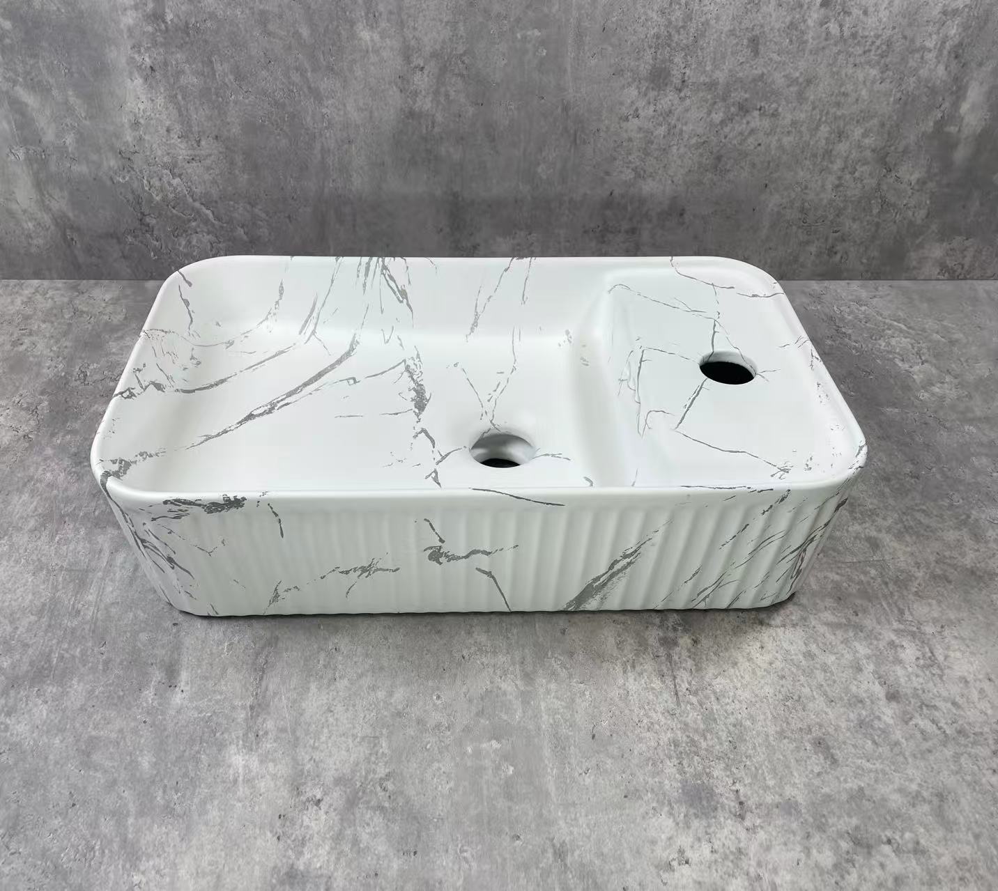 Basin White with Wines 037L-MWM-23