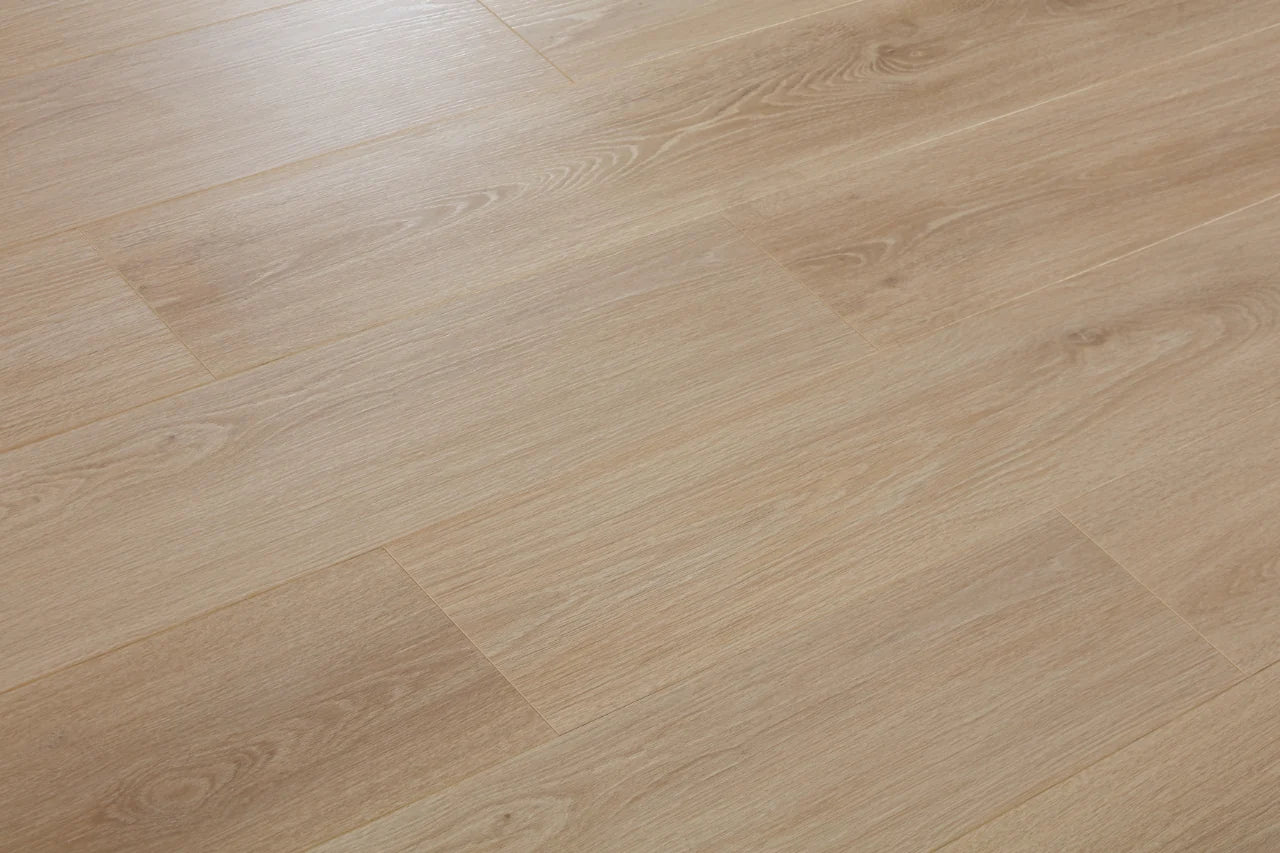 L155 12mm Natural Oak Premium Laminate flooring