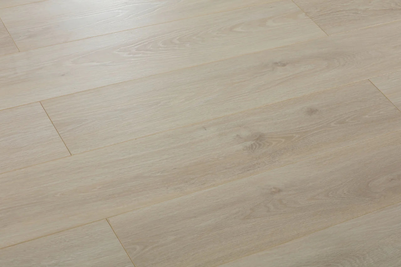 L156 12mm Light Natural Oak Premium Laminate flooring