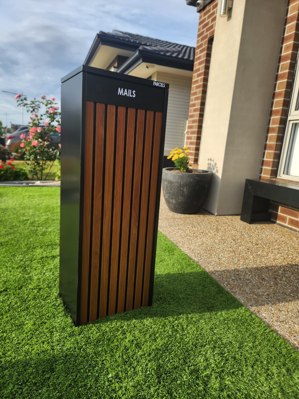 Standing Letter Box All Black and Black-Yellow wallnut